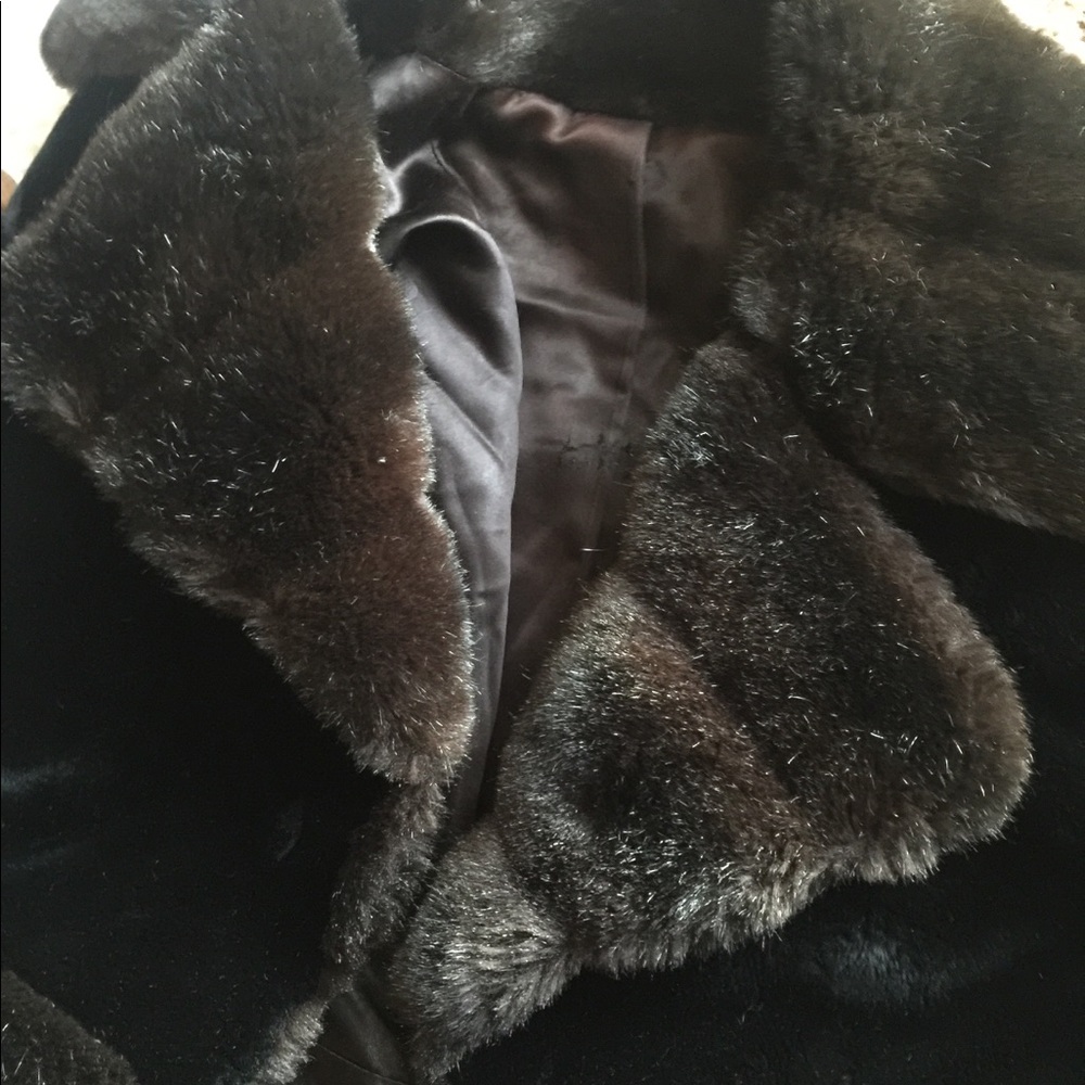 Vintage Perfect Fur Coat - Picture 11 of 16